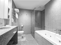 Deluxe Studio Bathroom-Mantra Tullamarine Hotel